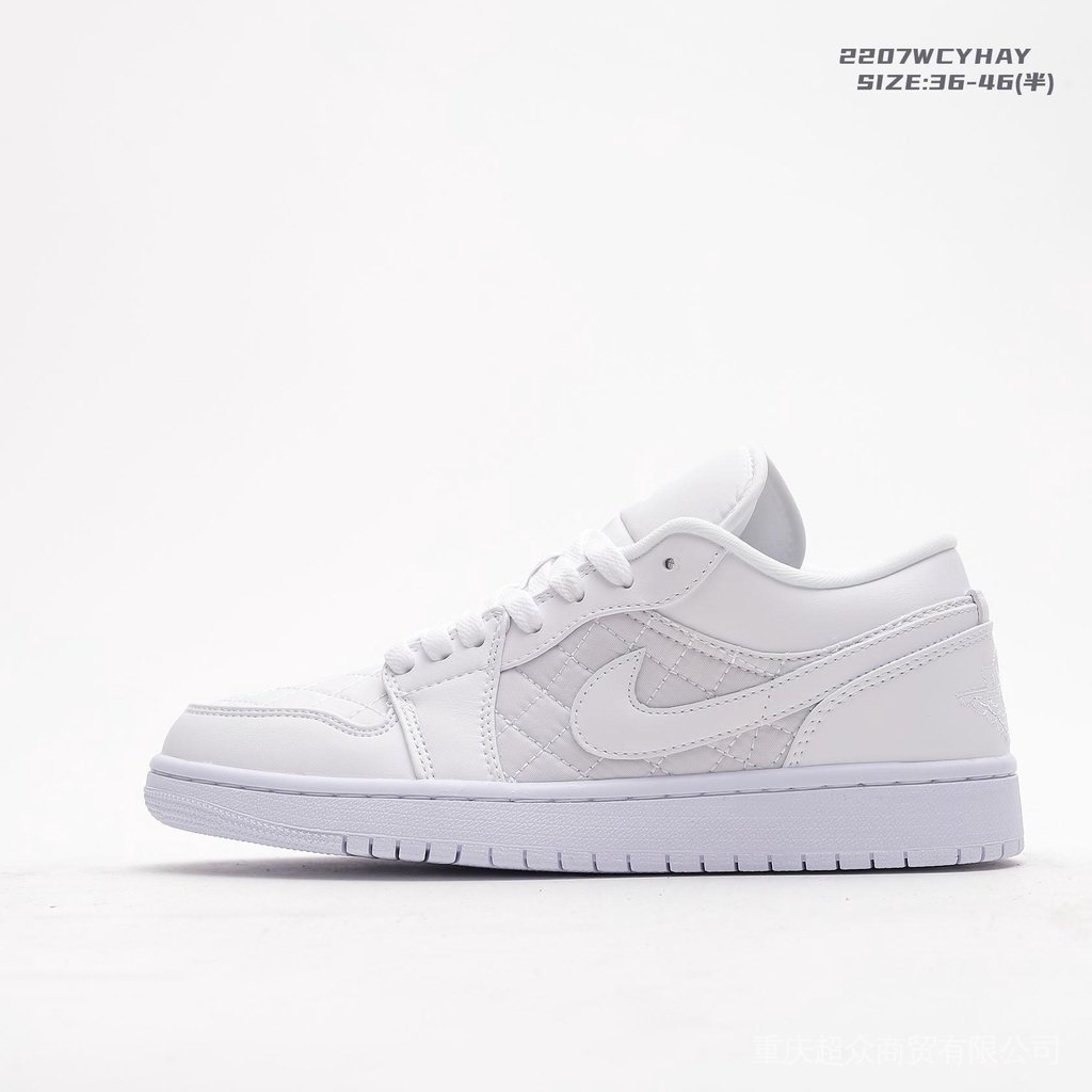 jordan 1 triple white mujer