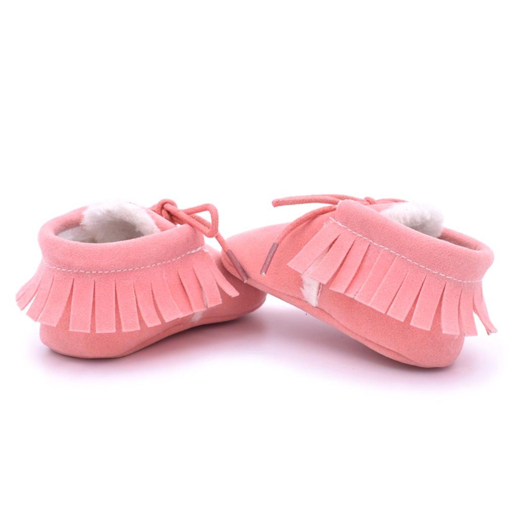 M613 Moda Lindo Diseño Bebé Prewalker Soft Antishid Niños Zapatos Botas Fringadas 