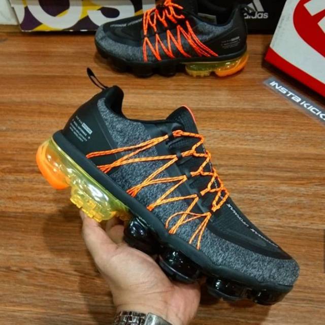 nike vapormax utility naranja