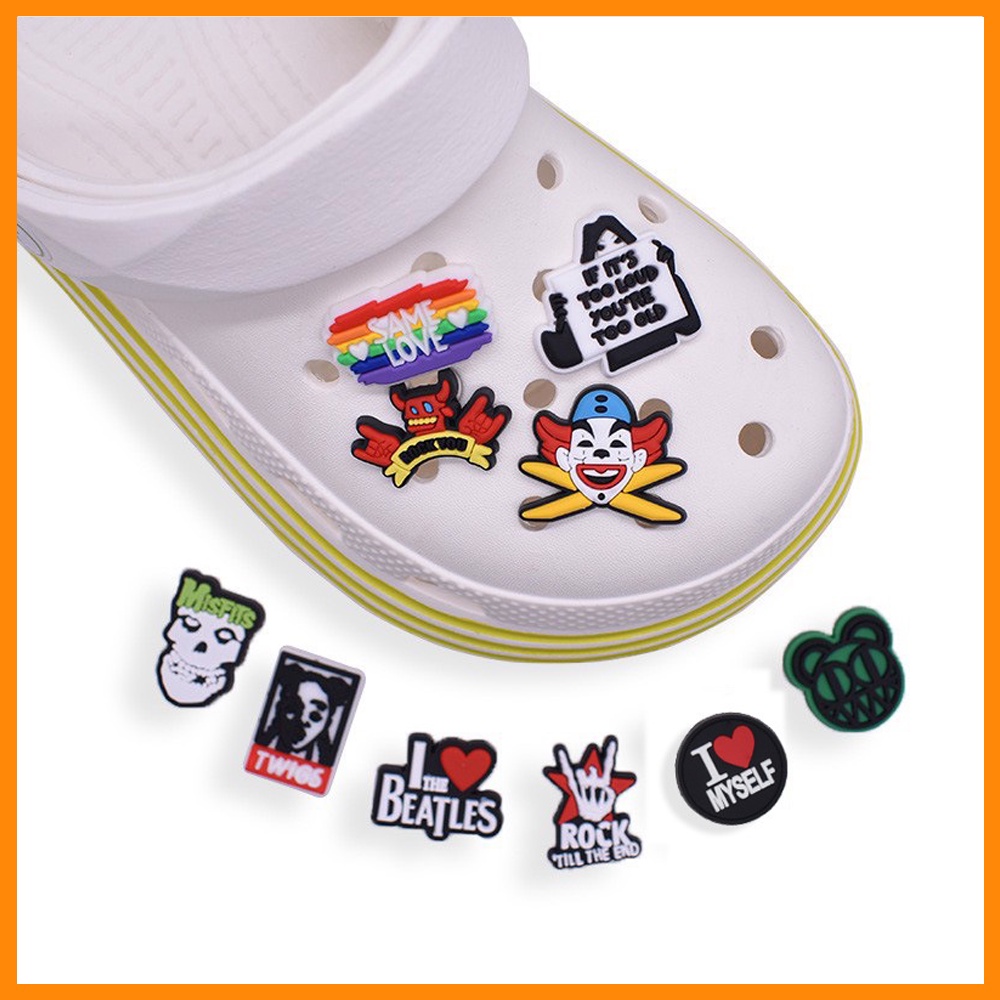 Lot del Zapato Accesorios de Calzado Shoe Charms Fit Decoración Croc y Wrisband para Regalo de los niños Estilo al Azar Beito 50pcs 