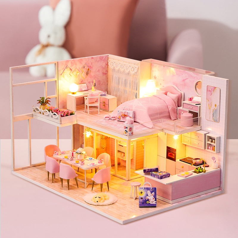 Casa De Muñecas De Plástico En Miniatura Modelo De Casa Juguete Para Niños  Foto De Stock Y Más Banco De Imágenes De Alegre IStock 