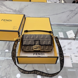 bolso fendi transparente