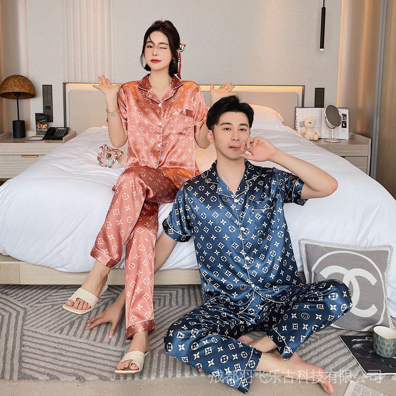 Unisexo Pijama de Gran tamaño Estampado Creativo Los Amantes de la casa con Capucha Usan Ropa de Dormir Momo Cospaly 