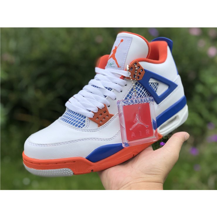 jordan blancos con naranja