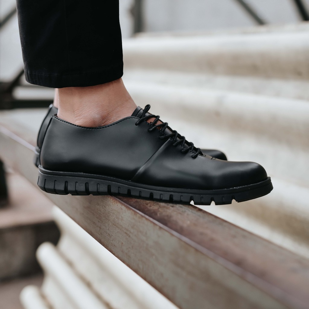 Experto Tóxico Resignación Full Black Casual zapatos de trabajo para hombre - zapatos de cuero locales  negros - RMLO | Shopee México