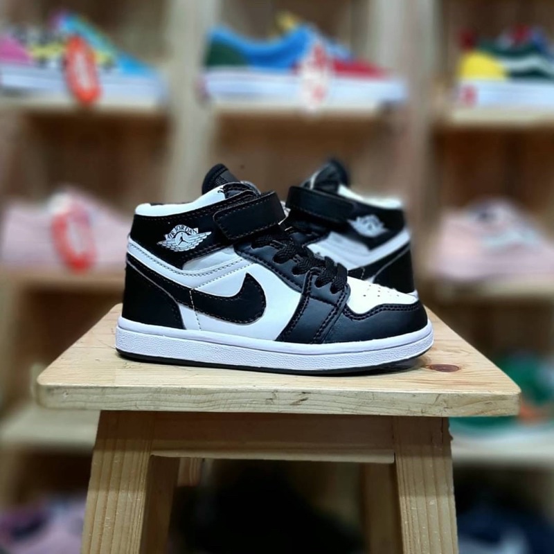 Nike kids zapatos negro blanco / zapatos de moda para niños / zapatos de bebé / zapatos para niños | Shopee México