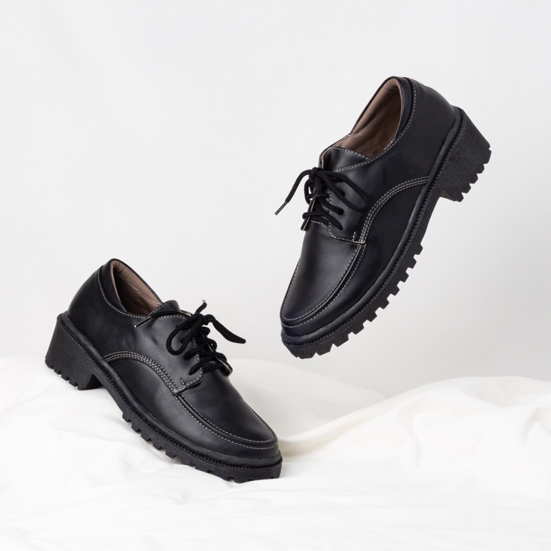 Zapatillas de deporte de mujer zapatos / zapatos Oxford para mujer / zapatos de plataforma negro zapatillas / zapatos negros para TINOCHI | Shopee México
