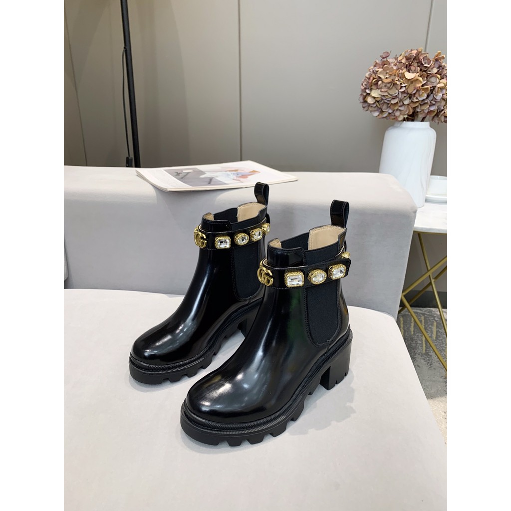 botas gucci con piedras