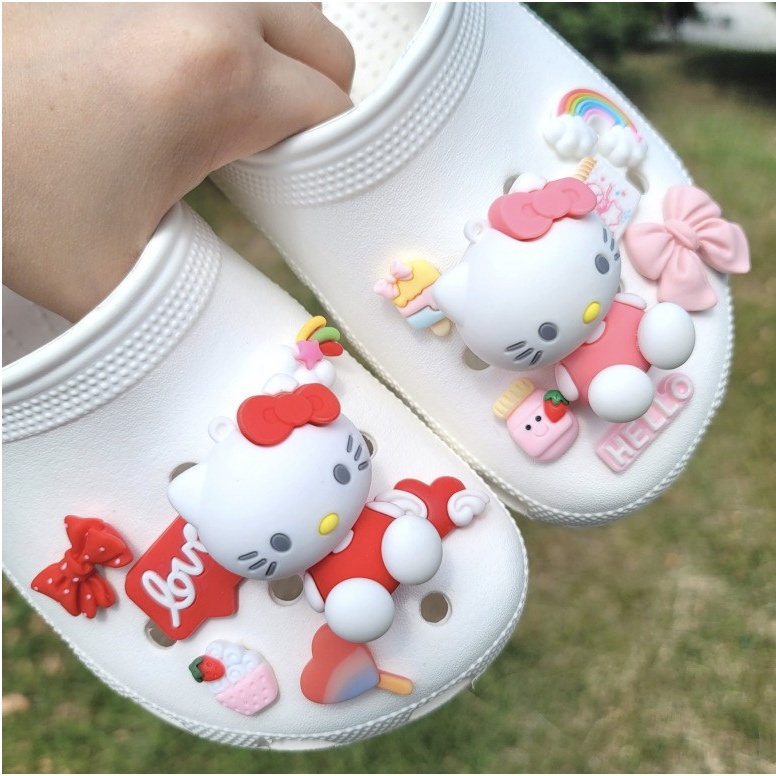 Sanrio Hello kitty Crocs Jibbitz charms 7pcs Set-charm Accesorios Para Zapatos my melody kuromi cinnamoroll Rosa Negro Azul Lindo Niños Púrpura Rojo