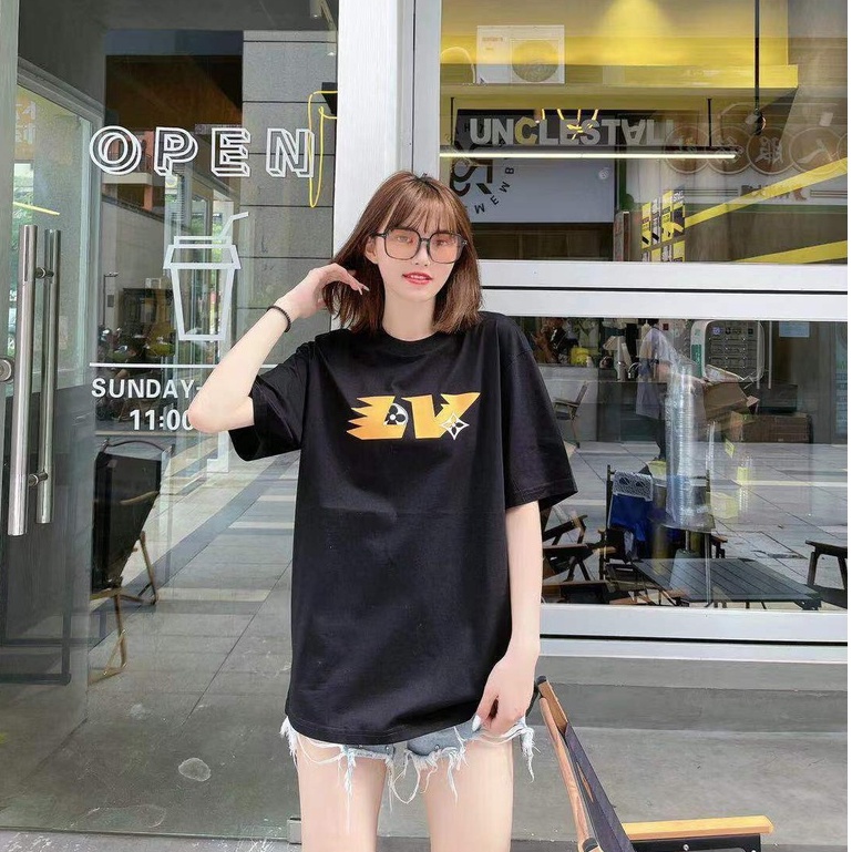 最終値下】LOUIS VUITTON（ルイヴィトン）／新型グラフィティTシャツ