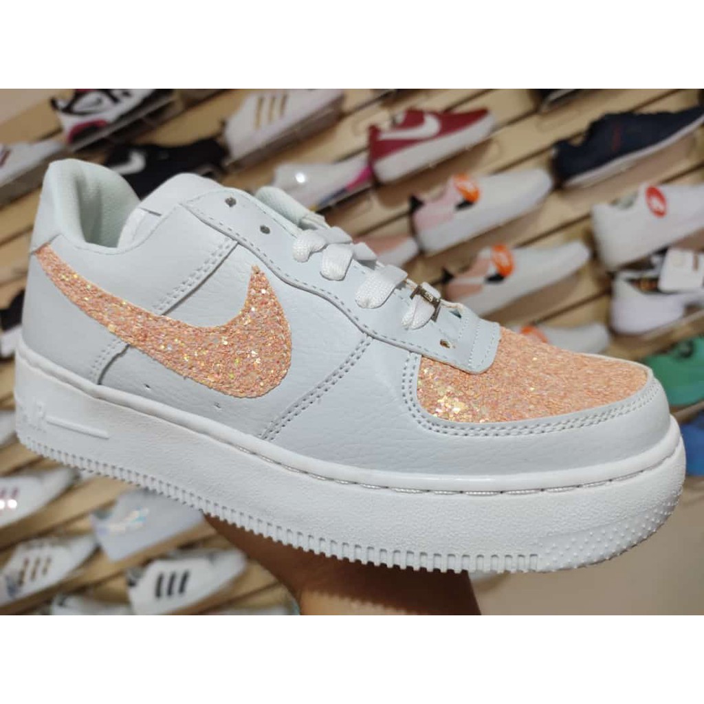 air force rosa con blanco