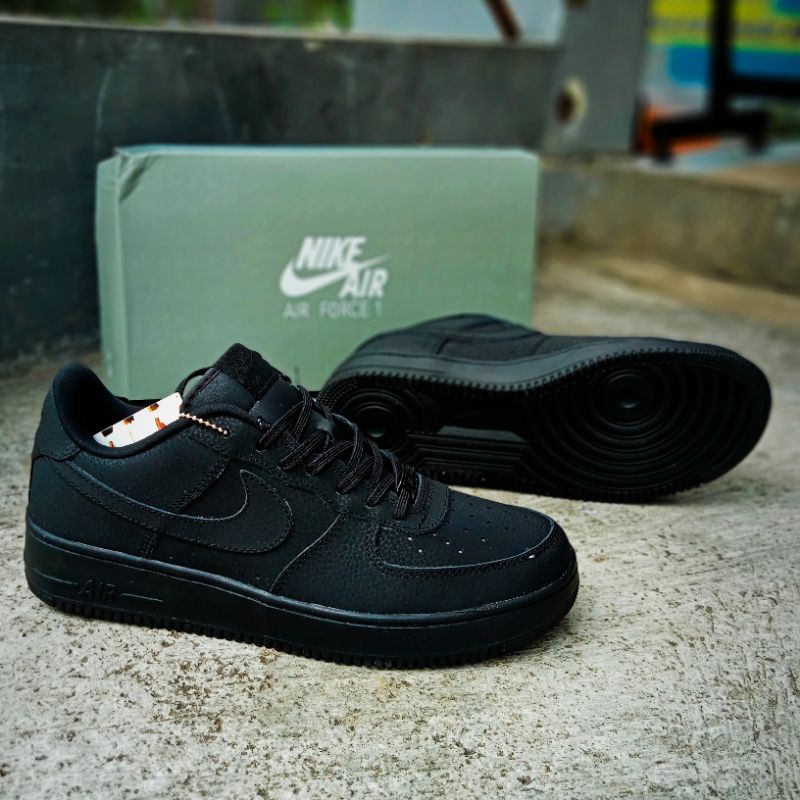 Nike air force 1 triple negro zapatos hechos en Indonesia colgante ... كيراتين بروتين