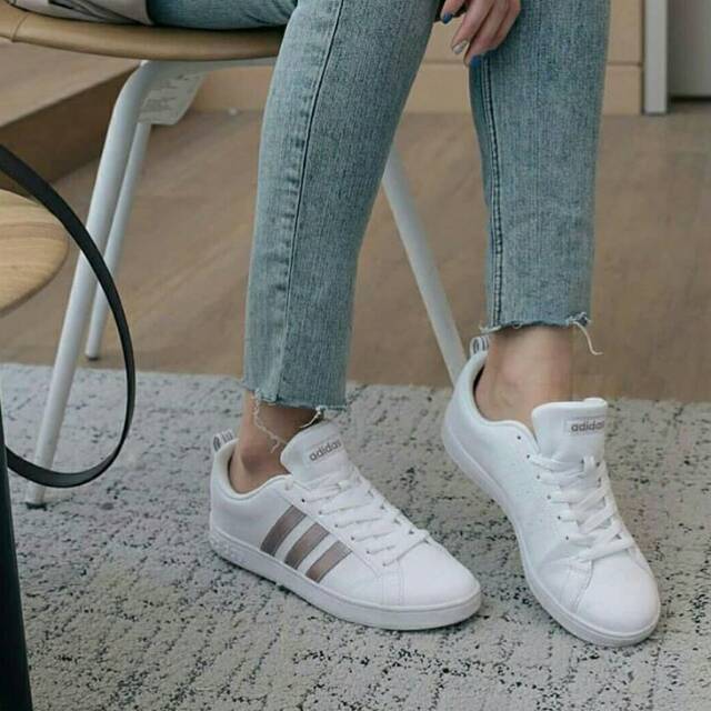 bicicleta Galleta infancia Zapatos de mujer - ADIDAS NEO ADVANTAGE blanco oro rosa ORIGINAL BNWB -  zapatillas de deporte originales para mujer | Shopee México