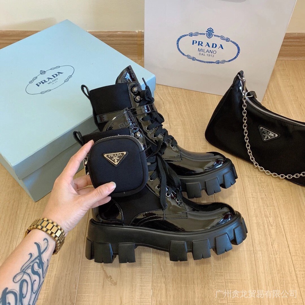 prada Señoras De Cuero De Patente Genuino Botas Cortas De Las Mujeres De  Suela Gruesa Chelsea Redondas Del Dedo Pie Martin Retro Triángulo Estándar  De Tubo Medio Wom | Shopee México