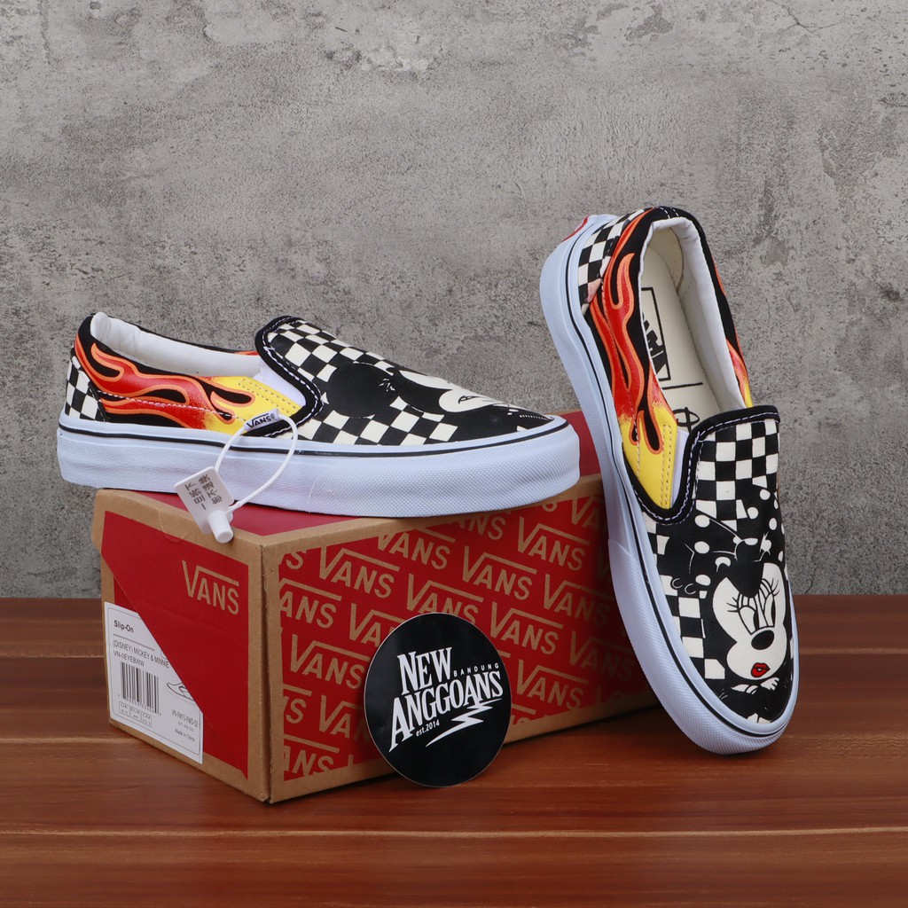 Vans X Disney Mickey Mouse y Minnie Mouse On Checkerboard Chess Flame zapatos | Shopee México