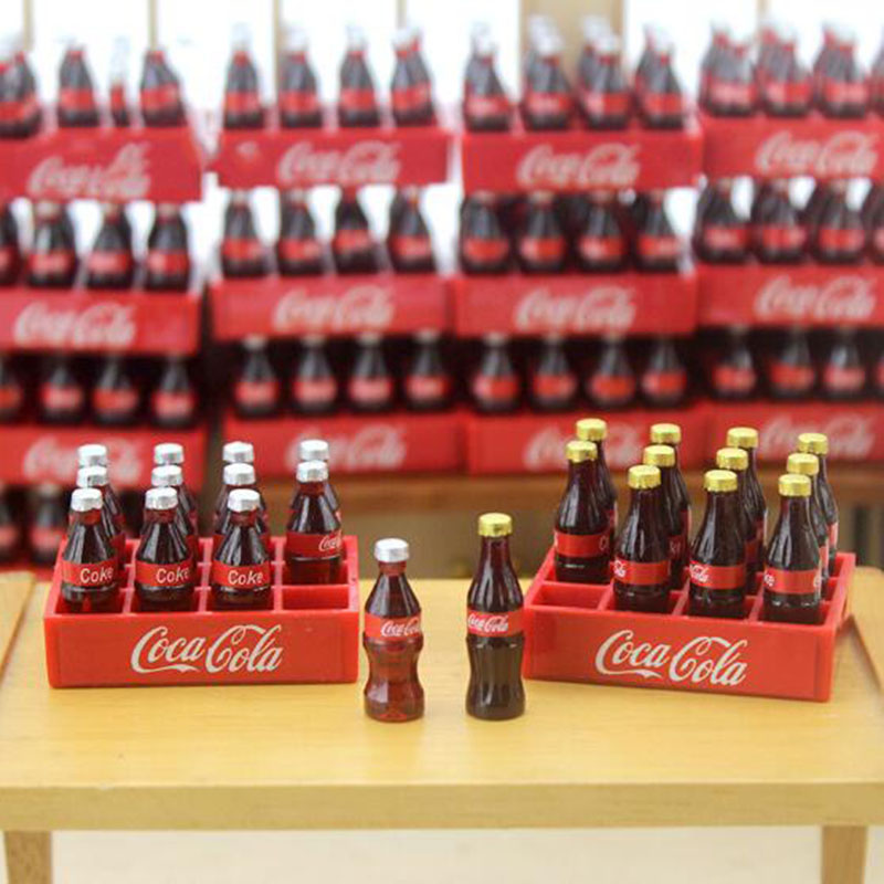 4PCS Casa de Muñecas en Miniatura Coca Cola Bebida Soda Agua Bebida Accesorios De Cocina T _ Hg 