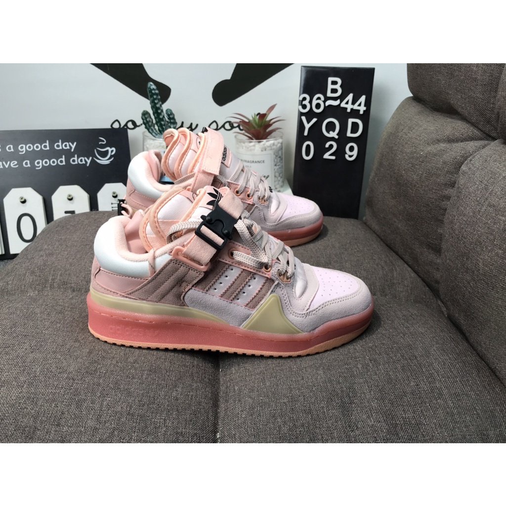 bad bunny zapatos rosados