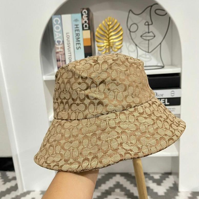 coach sherpa bucket hat