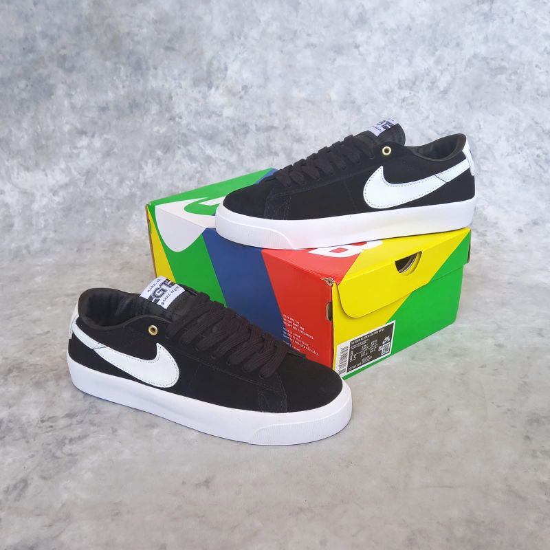 nike sb zoom blazer low black white