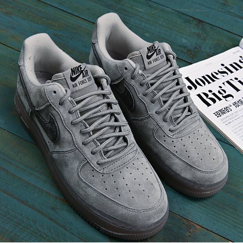 Zapato Af1 Gris Gamuza Zapatillas Nike Air Force 07 LV8 Grises De