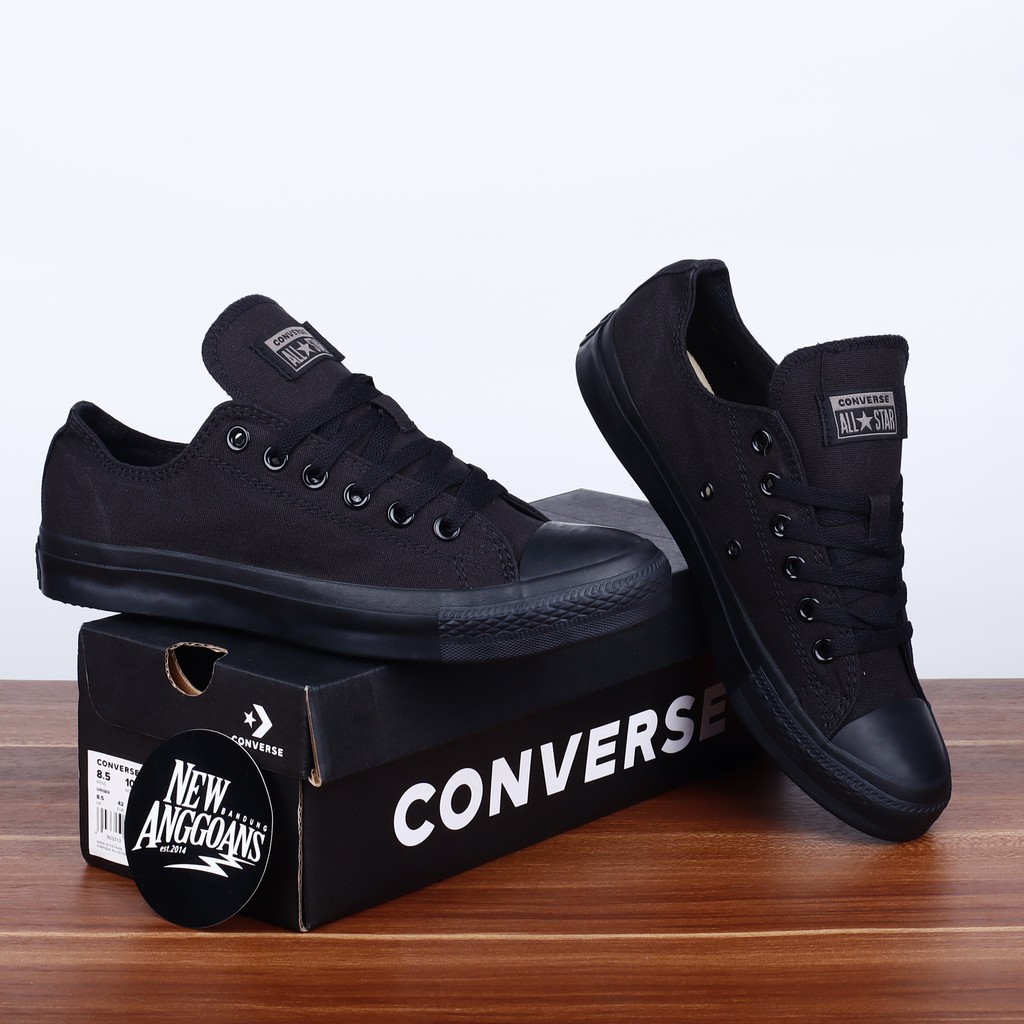 black plain converse