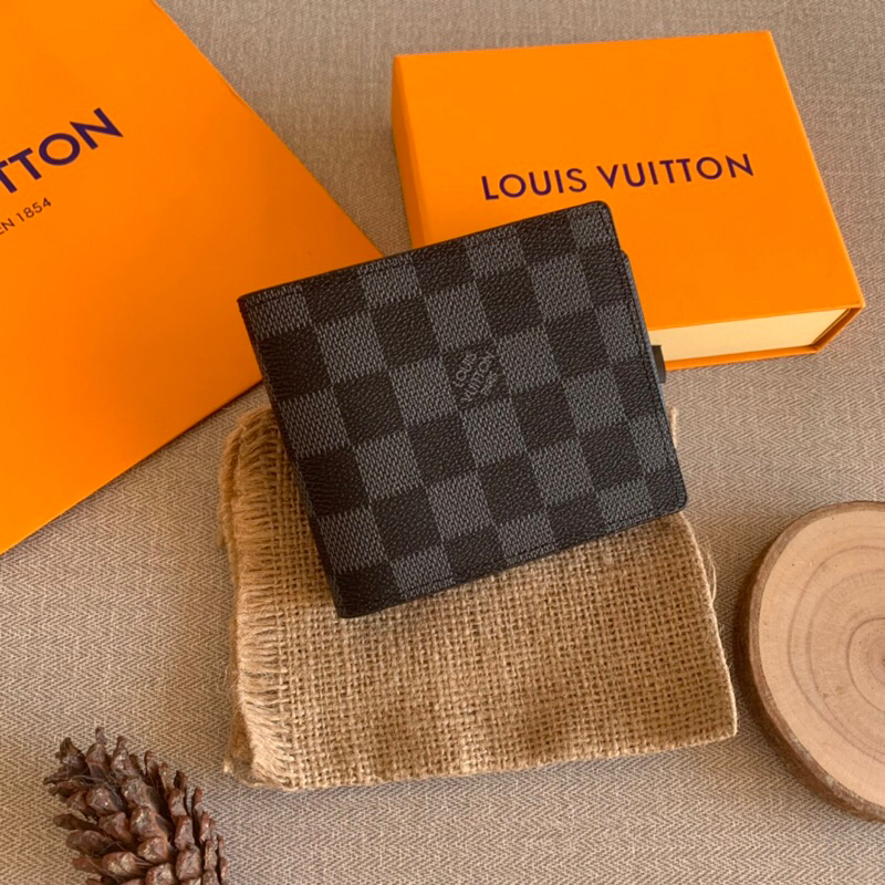 Billetera Louis Vuitton Hombre s0525 en 2023  Louis vuitton hombre, Louis  vuitton, Billetera