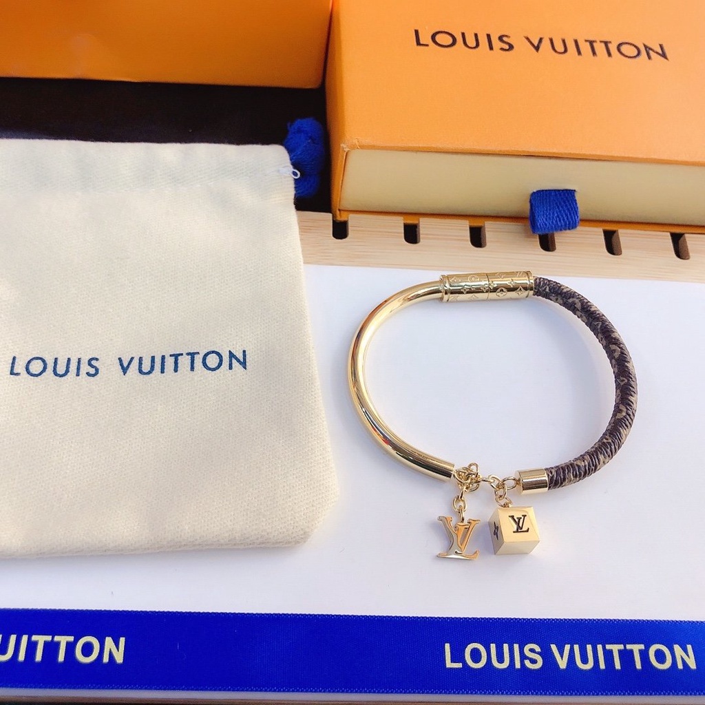 Casual Louis Vuitton Pulsera Delicada Brazalete Hueco LV Monogram Letra  Logo Pulseras De Acero De Titanio