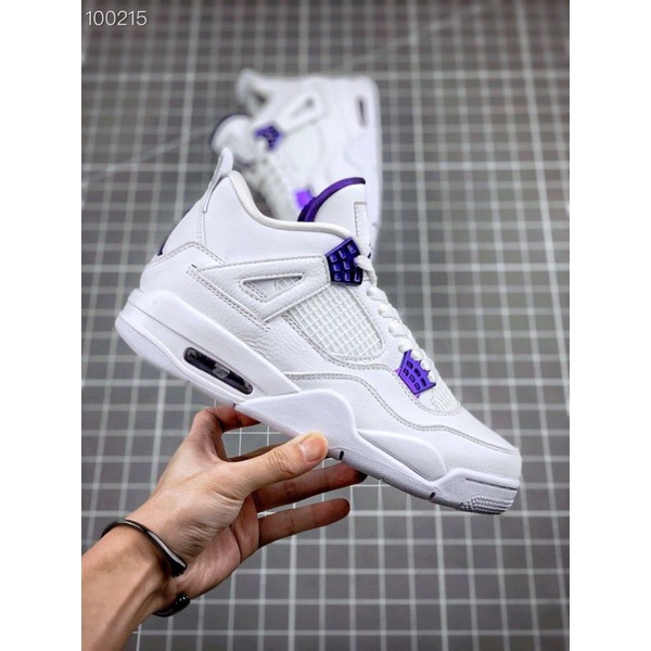 Jordan 4 2025 blanco con morado