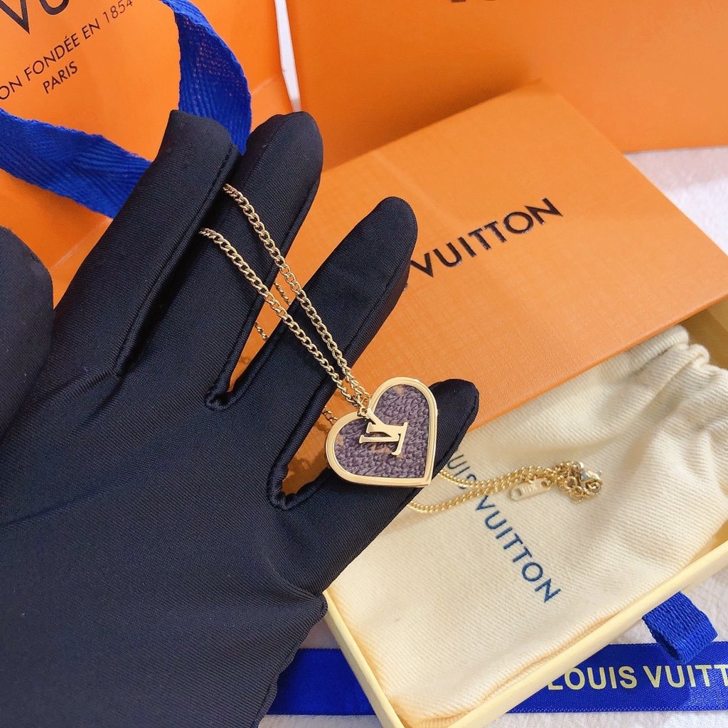 Pendientes LV De Acero De Titanio Con Letras Logo Louis Vuitton
